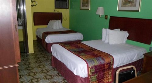 Super 8 By Wyndham Sonora Motel Buitenkant foto